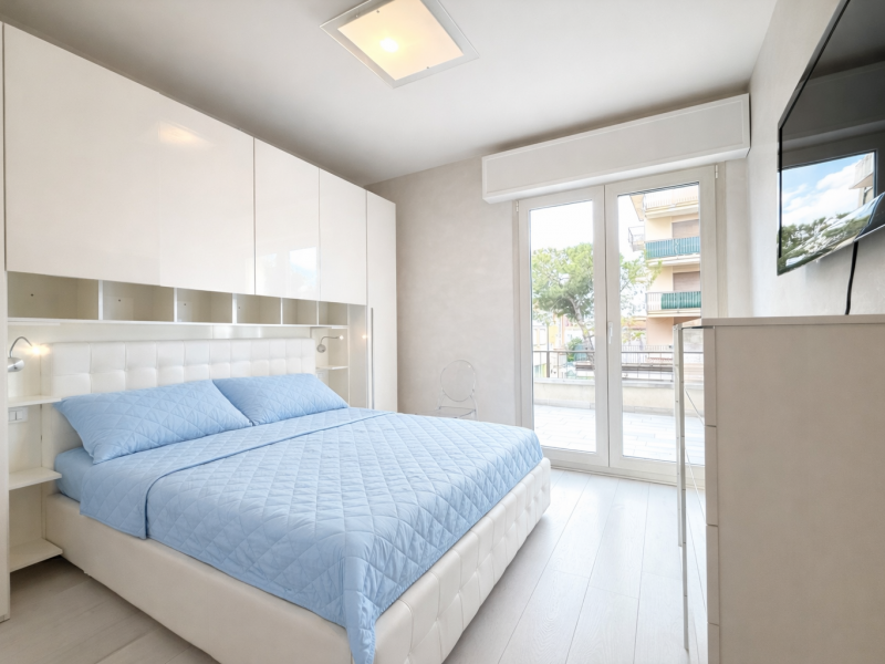 3D382AC7-497E-4A89-ADAF-392CDBED99DB